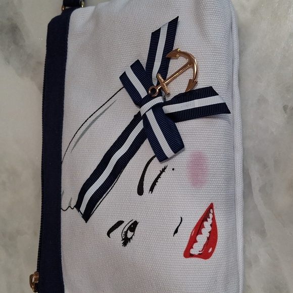 Wristlets - Picture 7 of 12